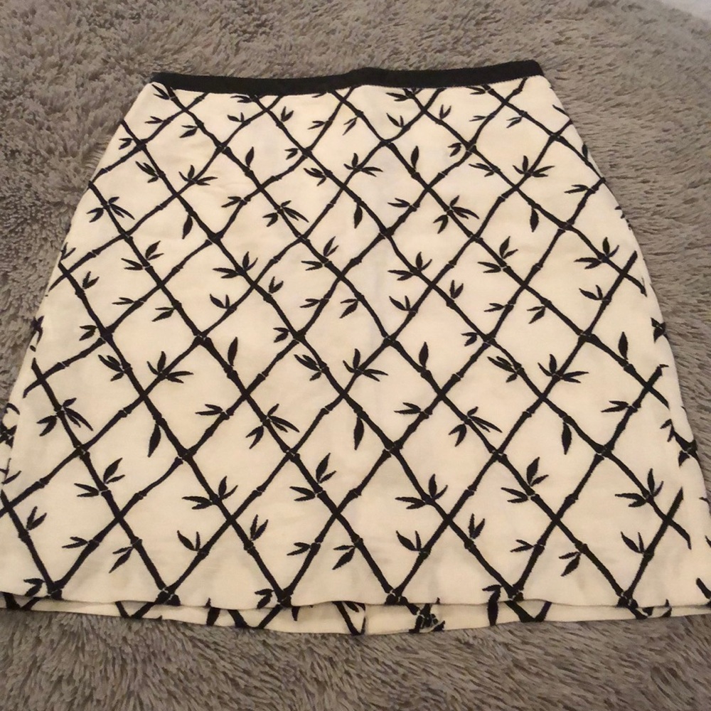 White and Black Linen Skirt
